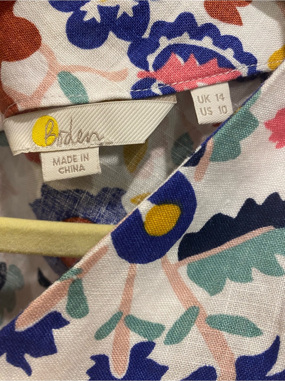 Boden Multicolor Floral V-Neck Top - Picture 3 of 6